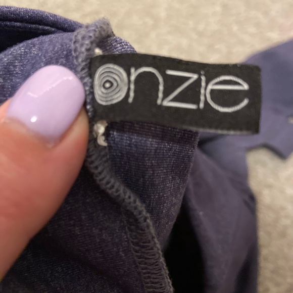 Onzie Heathered Denim Capri Cut Out Leggings - Picture 5 of 6